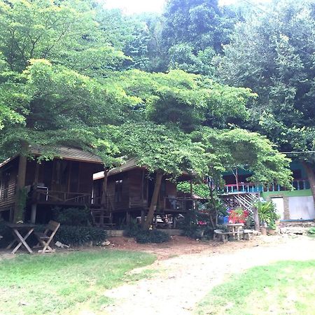 Baan Pha Nin Mung Korn Apartment ระยอง ภายนอก รูปภาพ