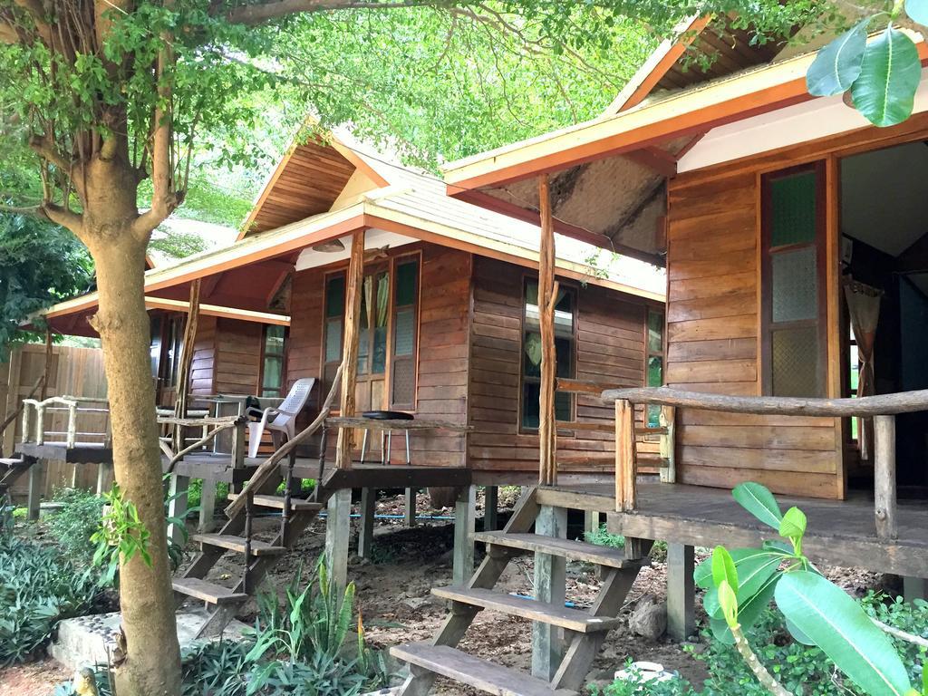 Baan Pha Nin Mung Korn Apartment ระยอง ภายนอก รูปภาพ